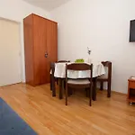 Dalmatino Biograd Na Moru