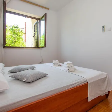Apartman Dalmatino Biograd Na Moru