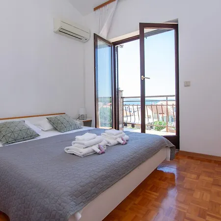 Dalmatino Apartman Biograd Na Moru